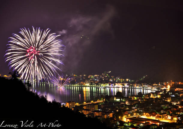 Fuochi a porto Ceresio