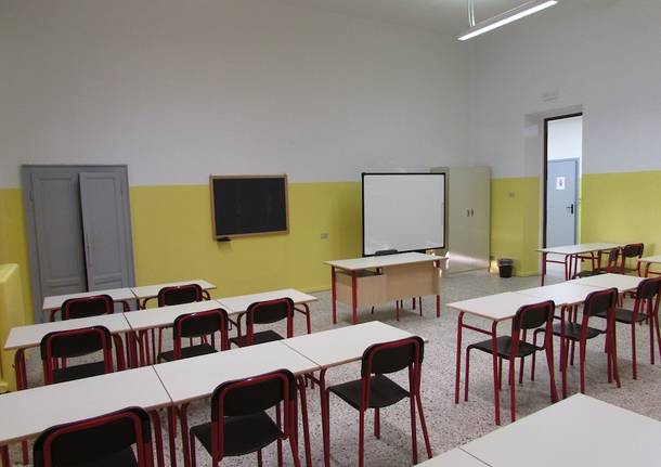 gallarate scuola scuole via checchi