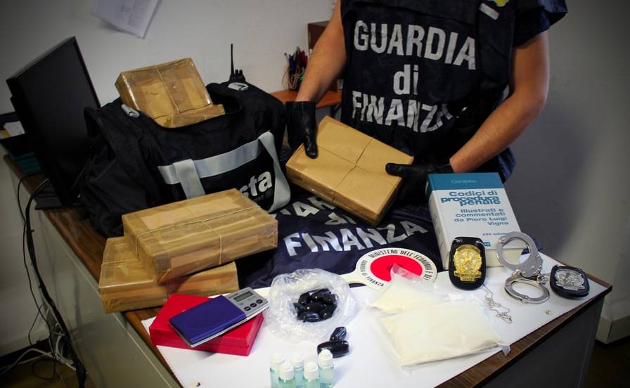 guardia di finanza generiche