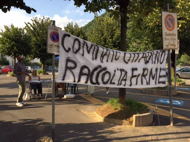 Lavena Ponte Tresa protesta contro i profughi