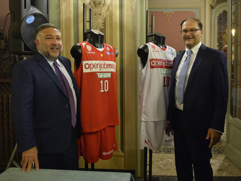 presentazione pallacanestro varese openjobmetis basket