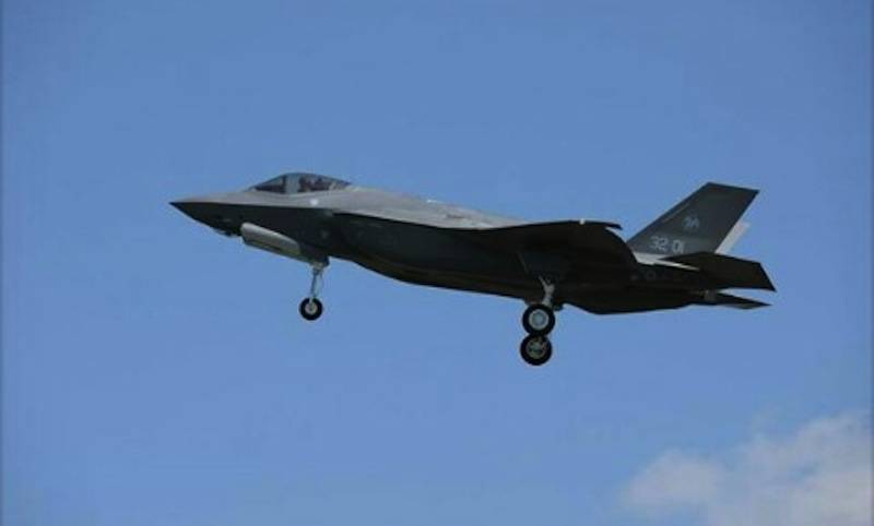 Primo volo per l'F-35 made in Italy