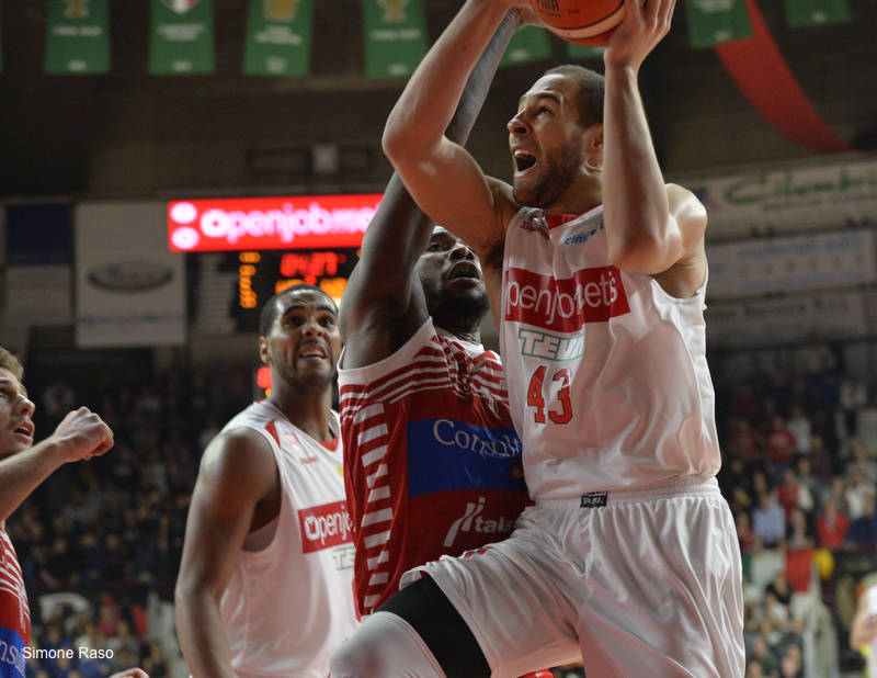 basket pallacanestro openjobmetis varese pesaro serie a