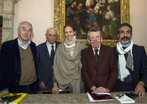 castello di caidate incontro droni