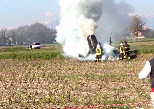 Convertiplano cade nel Vercellese, due morti