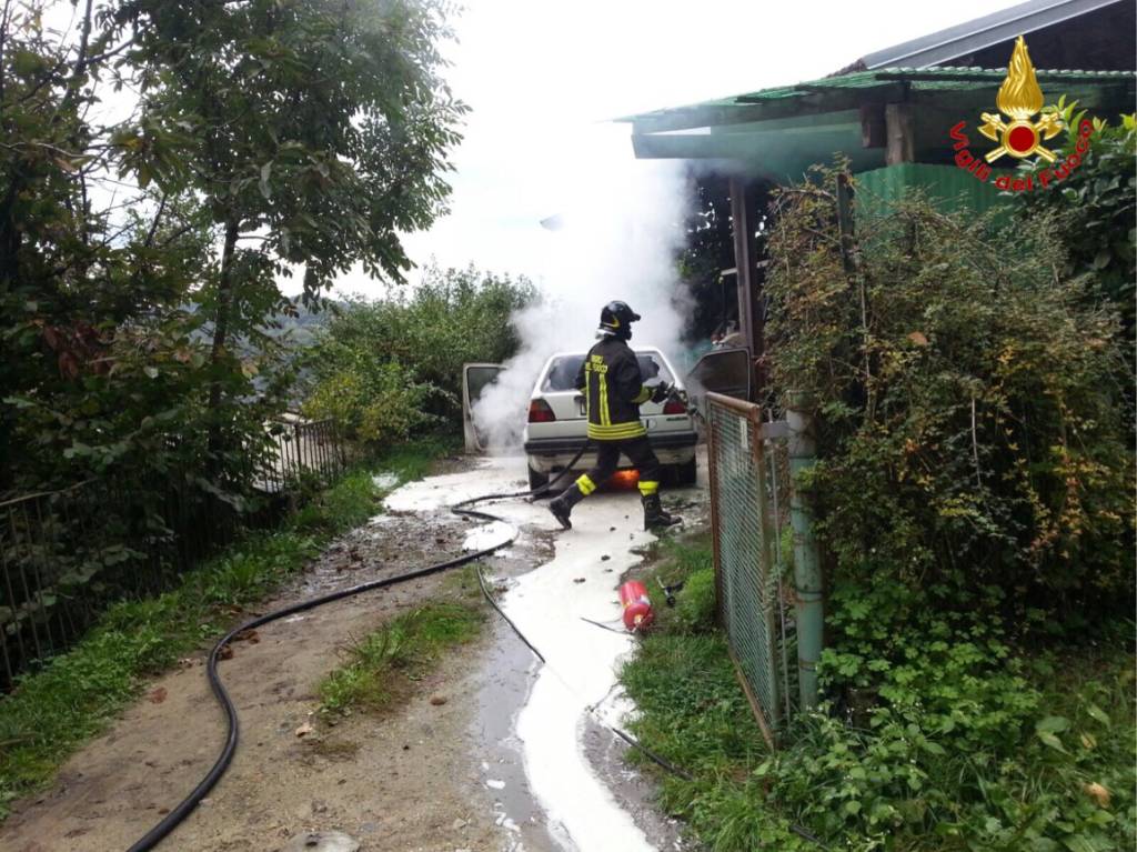 incendio auto dumenza 3 ottobre 2015