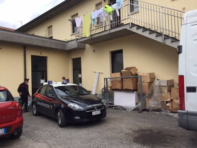 laboratorio tessile clandestino carabinieri lavoro