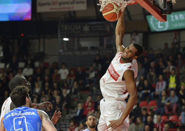 Openjobmetis Varese - Banco di Sardegna Sassari 70-86