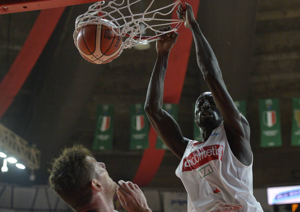 Openjobmetis Varese Pasta Reggia Caserta basket serie a