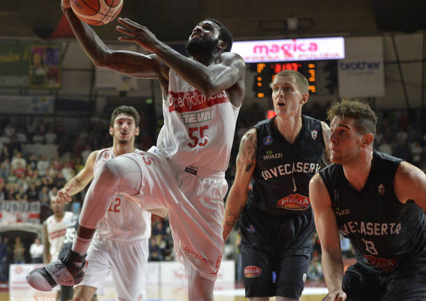 Openjobmetis Varese Pasta Reggia Caserta basket serie a