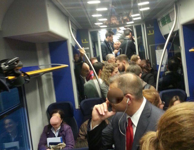 una settimana di ritardi treno trenord