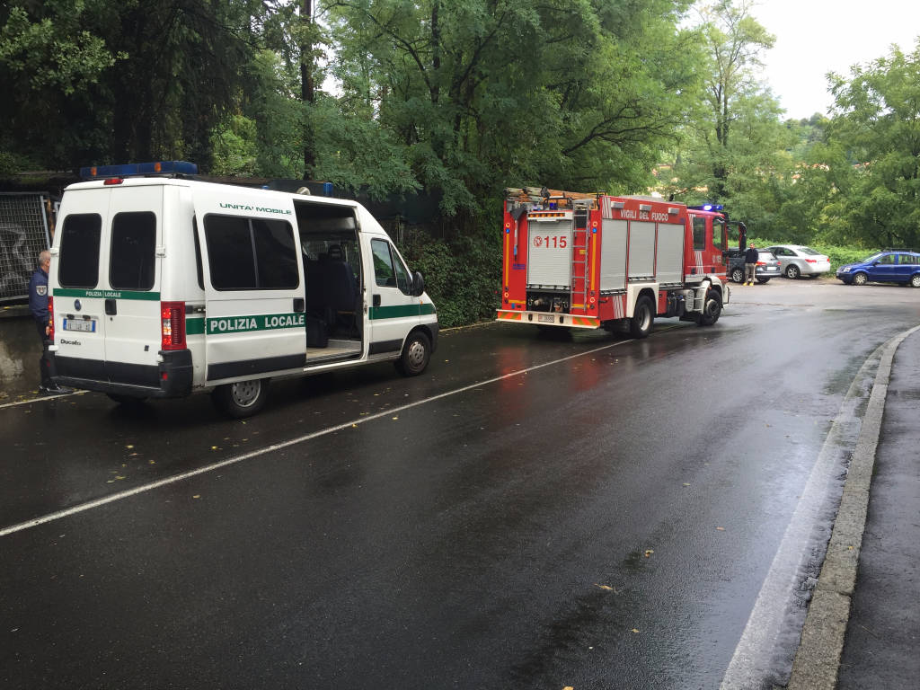 varese ribaltamento via dalmazia