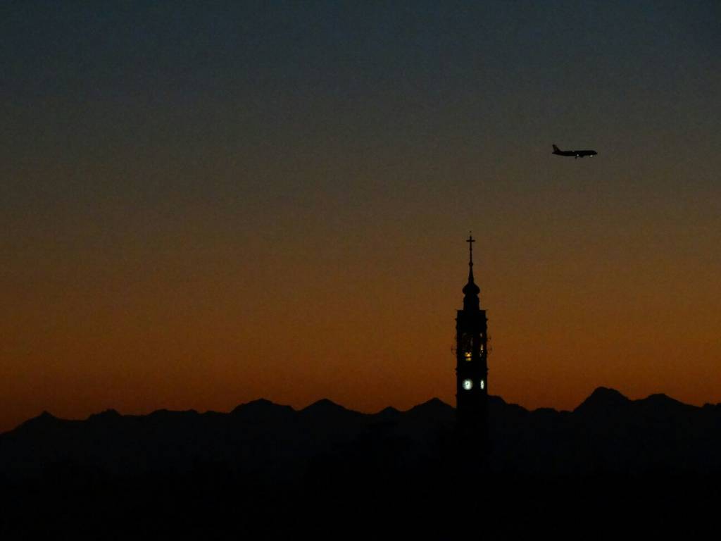 CAMPANILE AL TRAMONTO