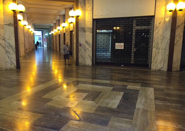 Galleria Manzoni, tra abbandoni e novità