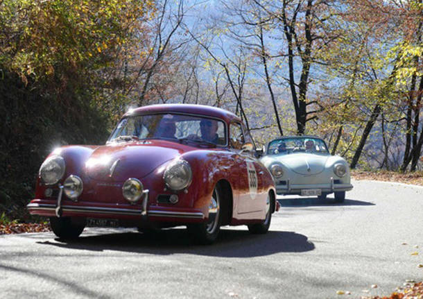 Guidando l'arte 2015 Porsche varese