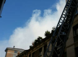 Incendio in pieno centro a Varese