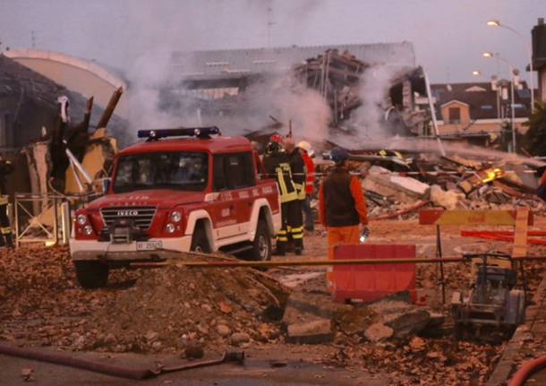 L'esplosione della palazzina a Cantalupo