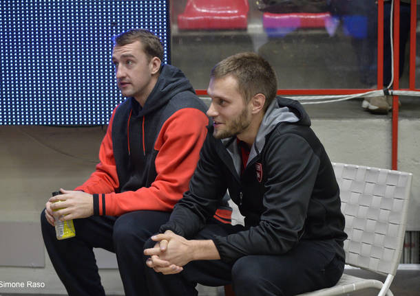 Openjobmetis Varese - Falco Szombathely 94-71 fiba europe cup
