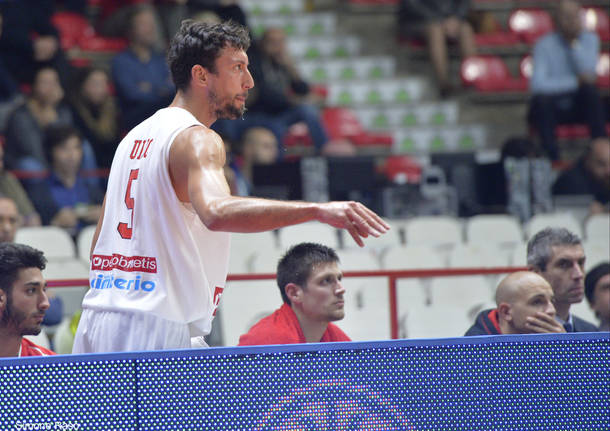 Openjobmetis Varese - Falco Szombathely 94-71 fiba europe cup