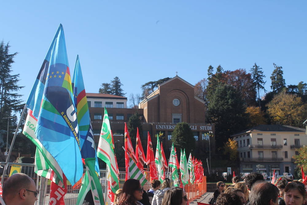 sciopero supermercati varese