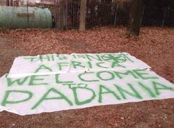 Striscioni Lega sottopasso Malnate 