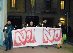 Tradate: fiaccolata contro la violenza sulle donne