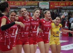 Unendo Yamamay Busto - Imoco Conegliano 3-1 pallavolo serie a1 femminile