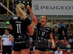 Unendo Yamamay - Obiettivo Risarcimento 3-0 pallavolo serie a1 femminile