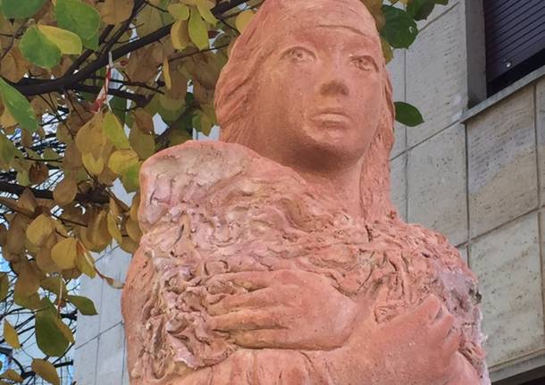 La statua dedicata agli invalidi di guerra