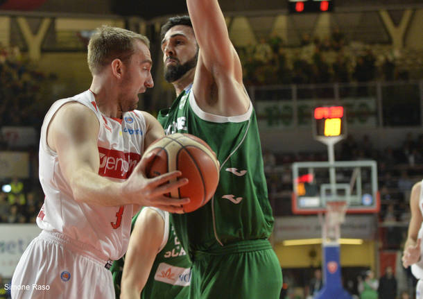 basket openjobmetis varese sidigas avellino