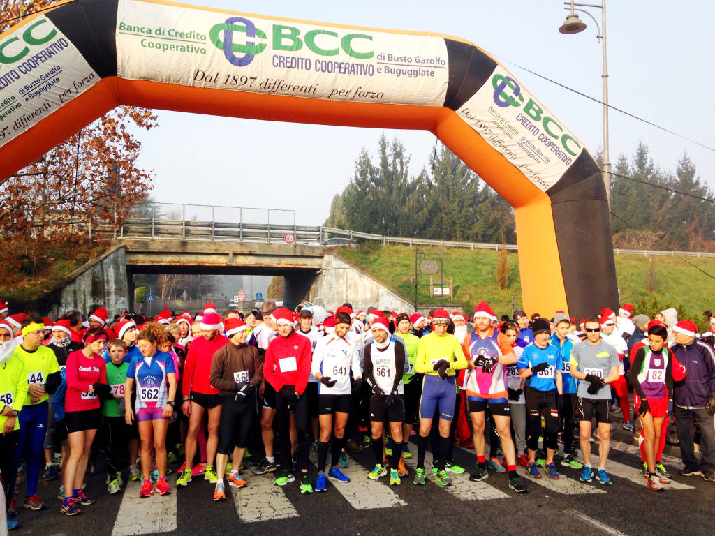 Corsa dei babbi Natale buguggiate