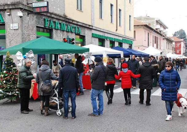 MERCATINO DI NATALE OLTRESTAZIONE DICEMBRE 2015