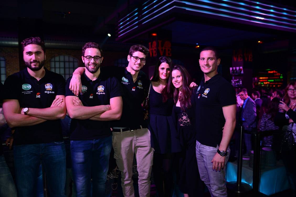 I "mastini" di Busto in discoteca (per beneficenza)