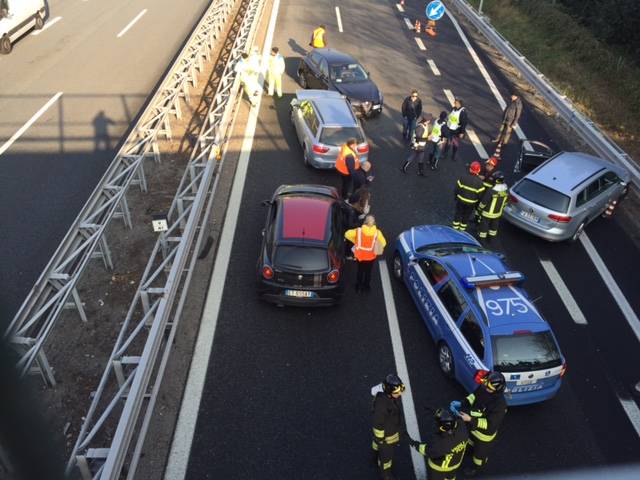 incidente a8 vigili del fuoco 2 dicembre