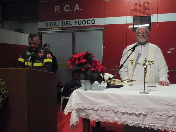 La messa di Natale dai Vigili del fuoco