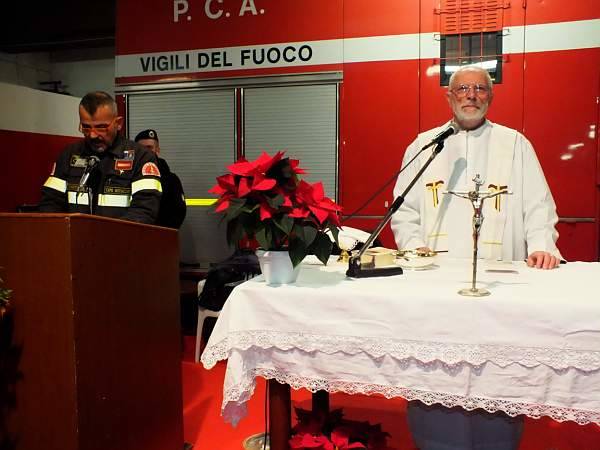 La messa di Natale dai Vigili del fuoco