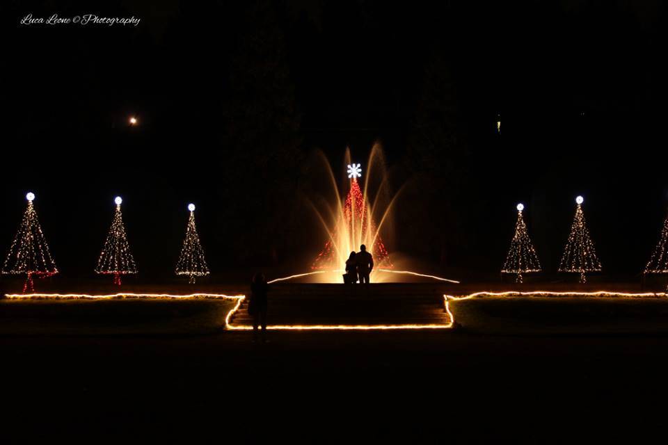 Luci di Natale ai Giardini Estensi