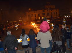 Brucia la gioeubia a Busto Arsizio