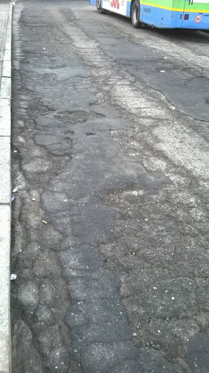 foto del piazzale delle Ferrovie dello Stato