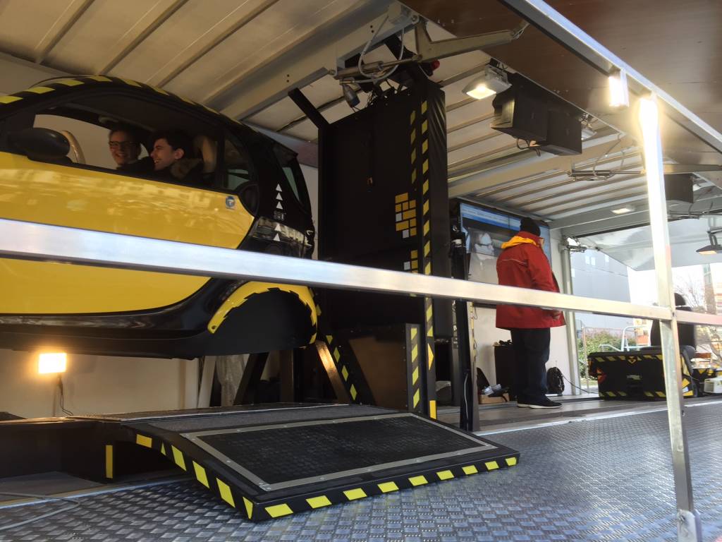 Crash test e simulazioni per imparare il codice della strada
