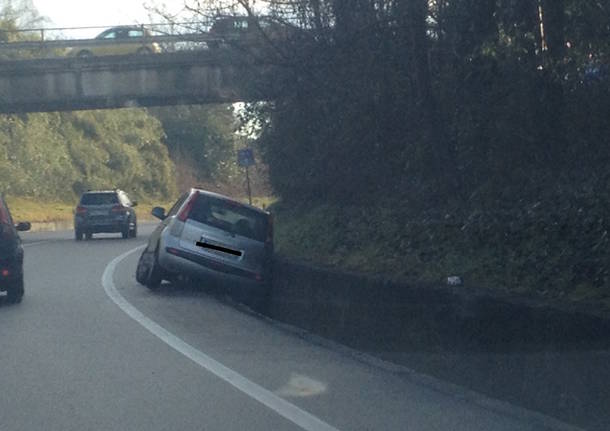 fuori strada macchina