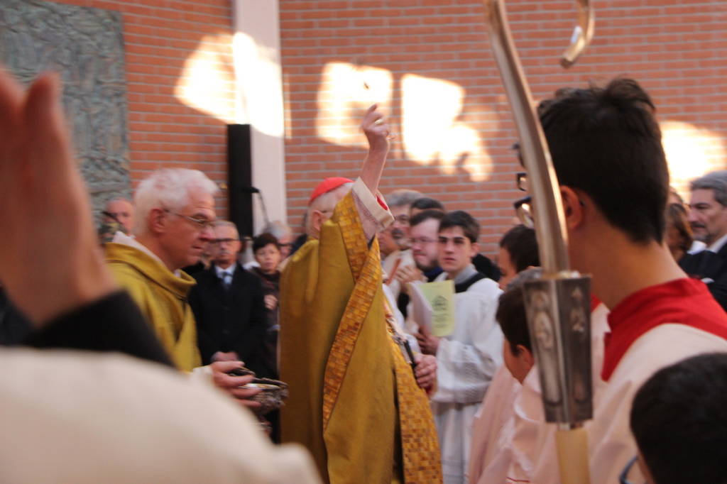 Il cardinale Scola all'ospedale di Tradate
