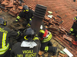 Incendio tetto a Groppello di Gavirate