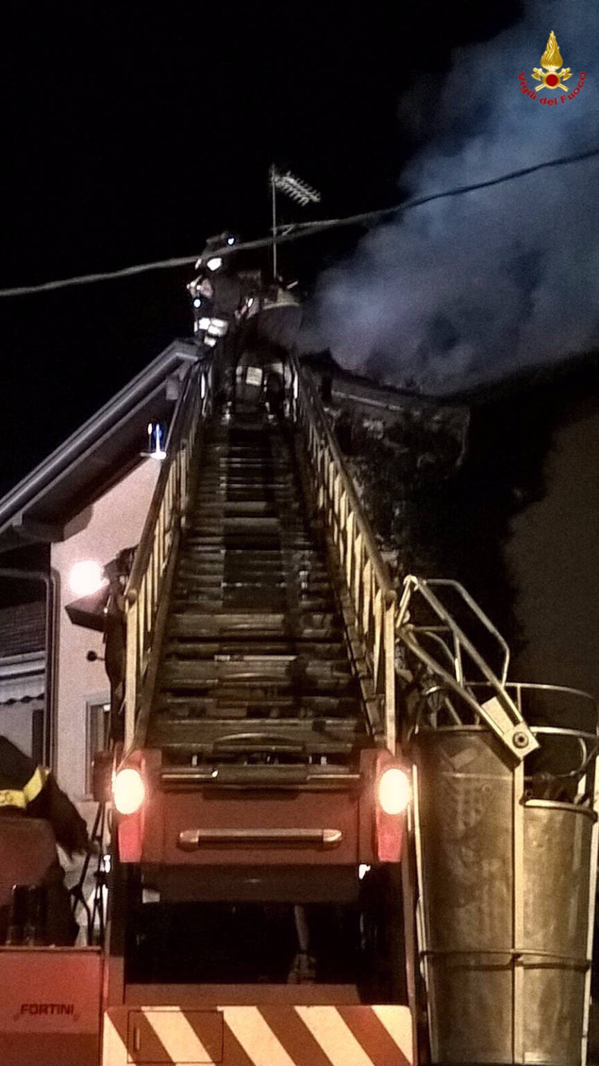 incendio tetto cavaria con premezzo 19 gennaio 2016