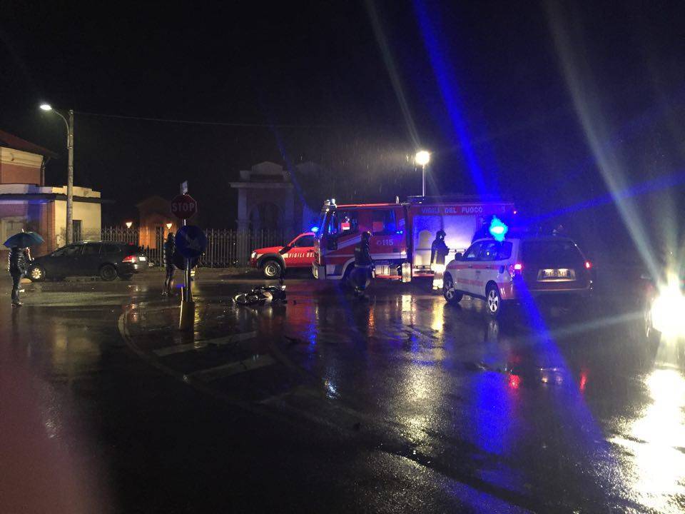 Incidente auto moto a Oggiona