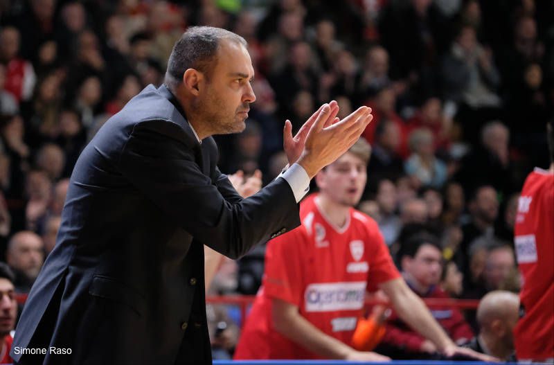 Openjobmetis Varese - EA7 Milano 64-86