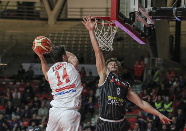 Openjobmetis Varese - Magnofit Guessing 85-81 Fiba Europe Cup