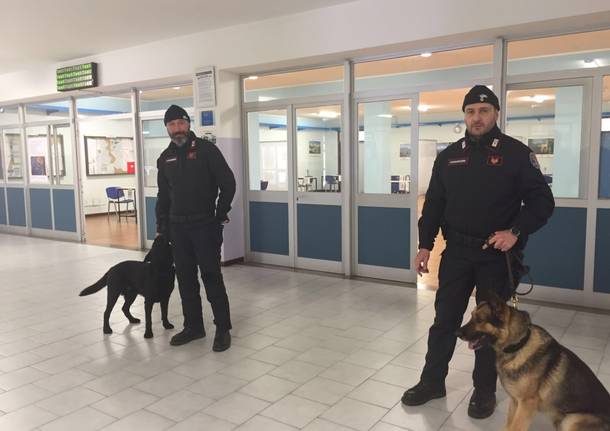 Carabinieri a scuola