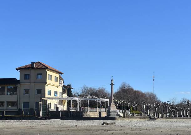 Il gurèe e il lido a Monvalle