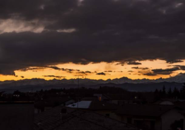 Panoramica al tramonto sulla catena del Monte Rosa